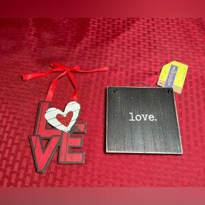 2 NEW! Signs of Love! Set NWT Home Decor Love Everyday Gift Idea